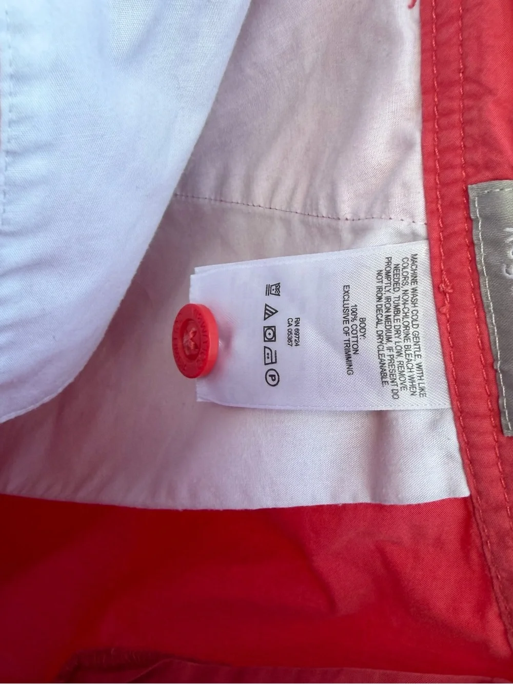 Columbia Men's red Casual regular fit Shorts size 38W